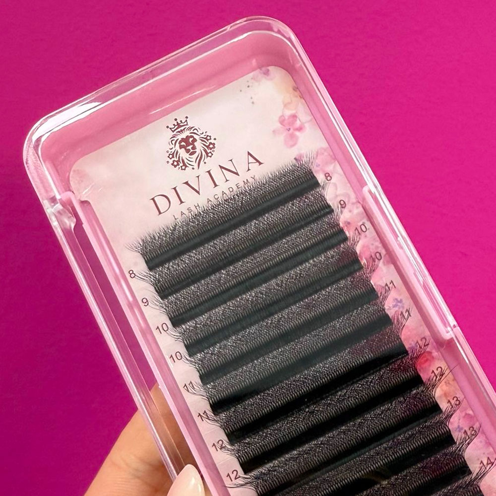 Ciglia Premade Divina – Curva M